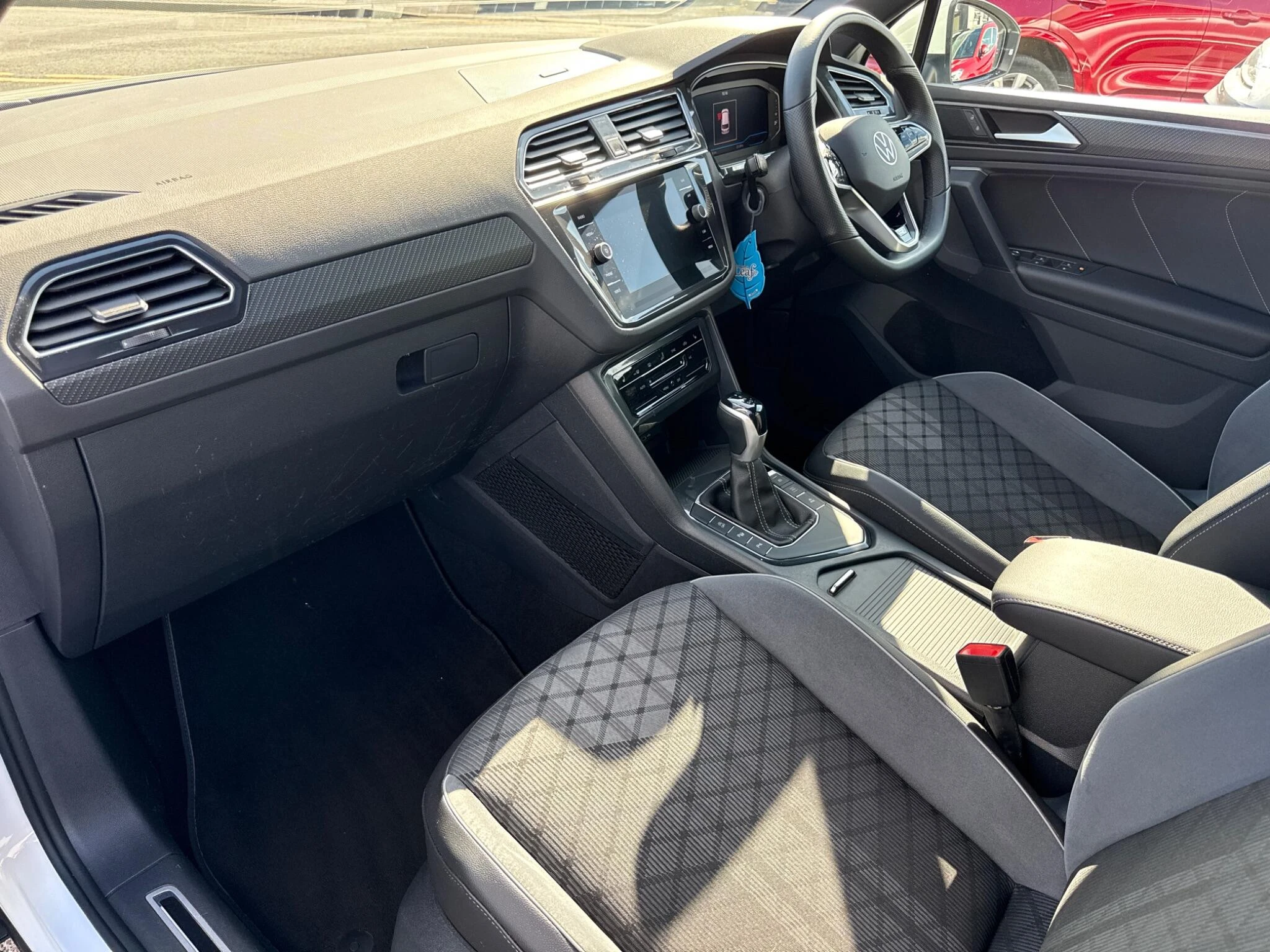 Vehicle image 18