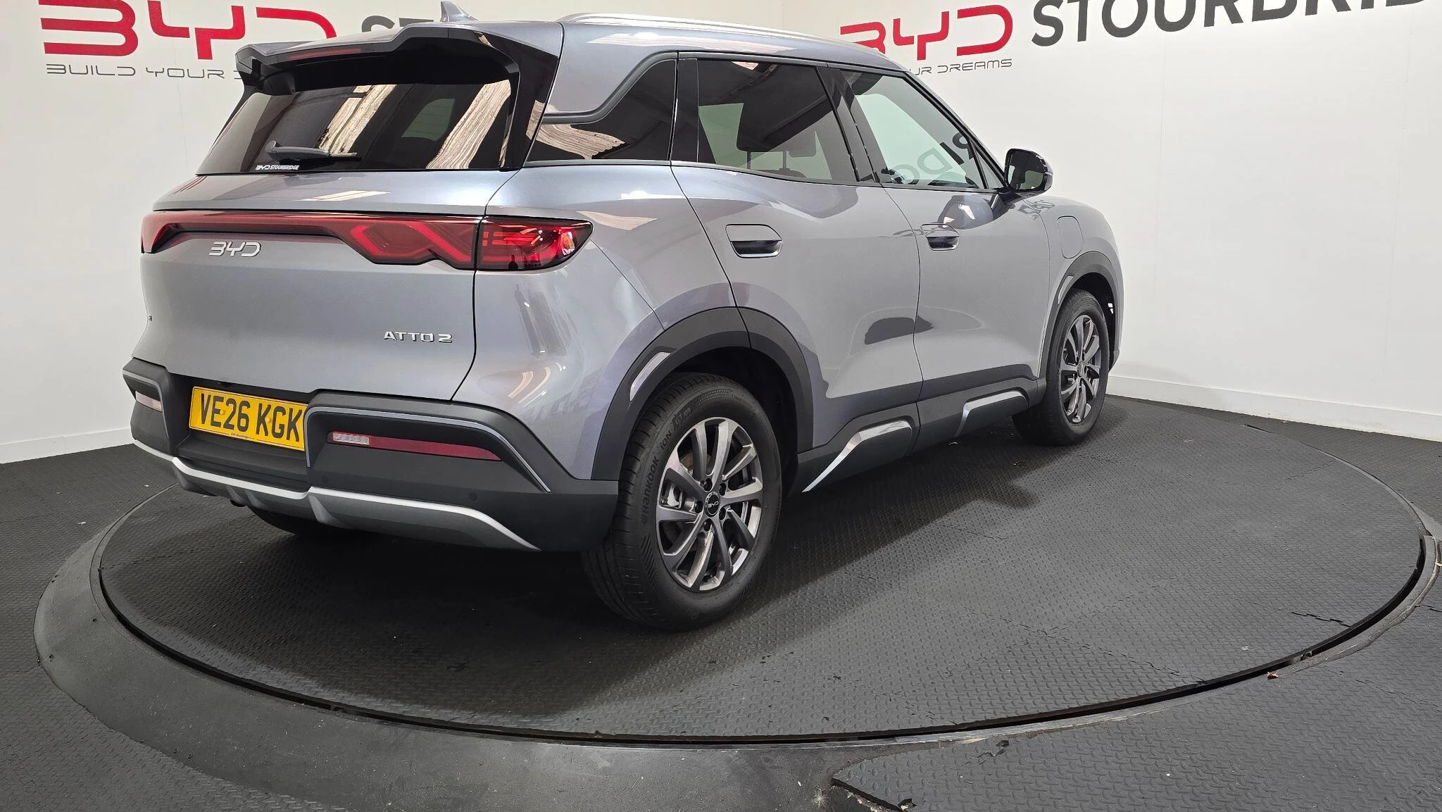 Vehicle image 15