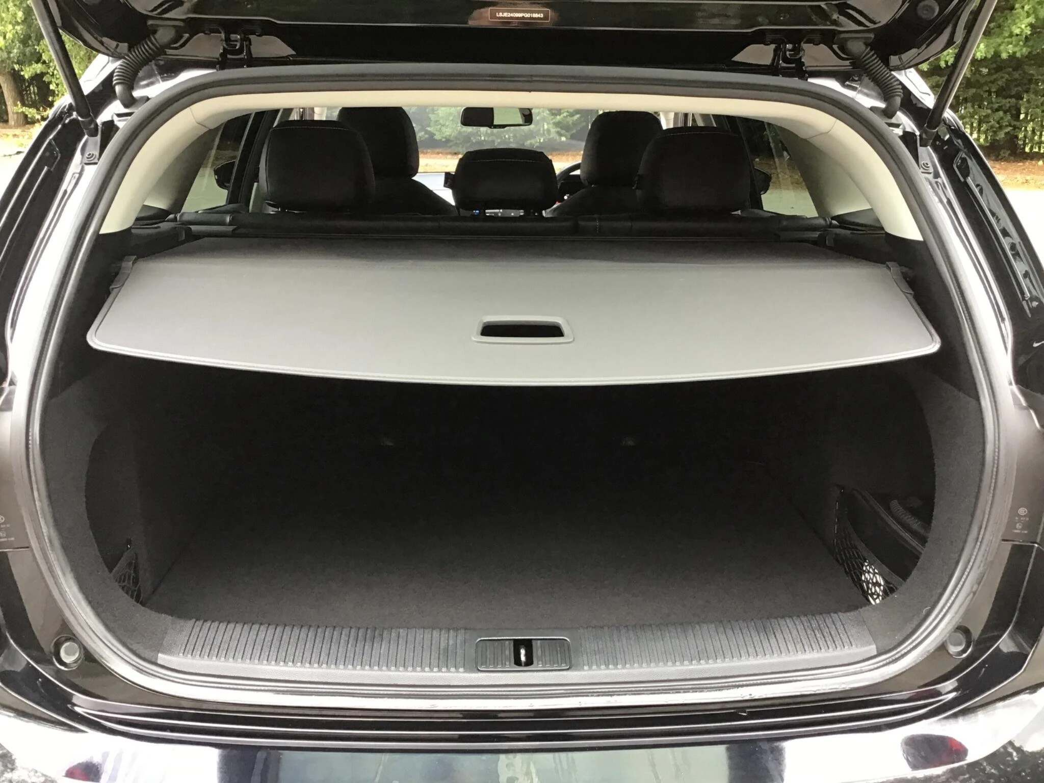 Vehicle image 30