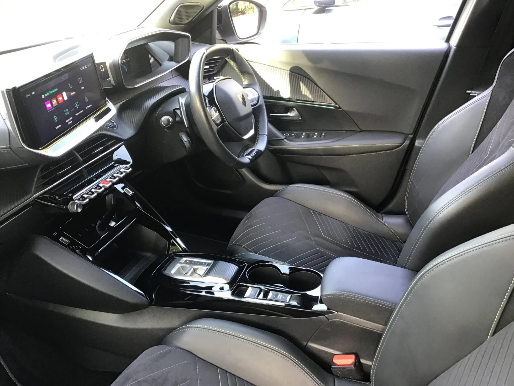 Vehicle image 21