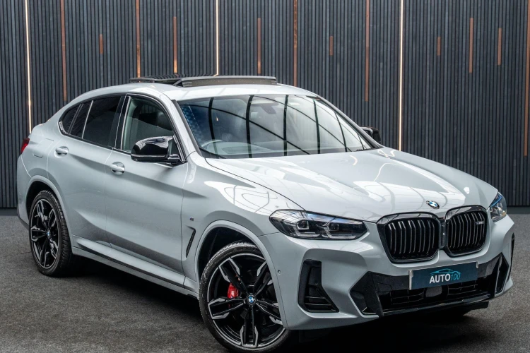 Vehicle Image 5