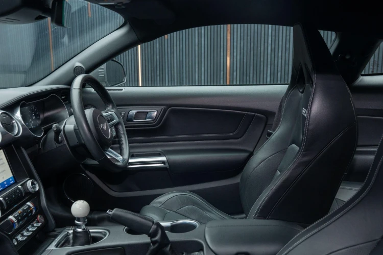 Vehicle Image 35