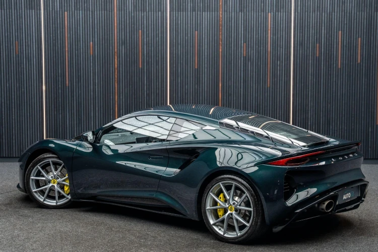 Vehicle Image 15