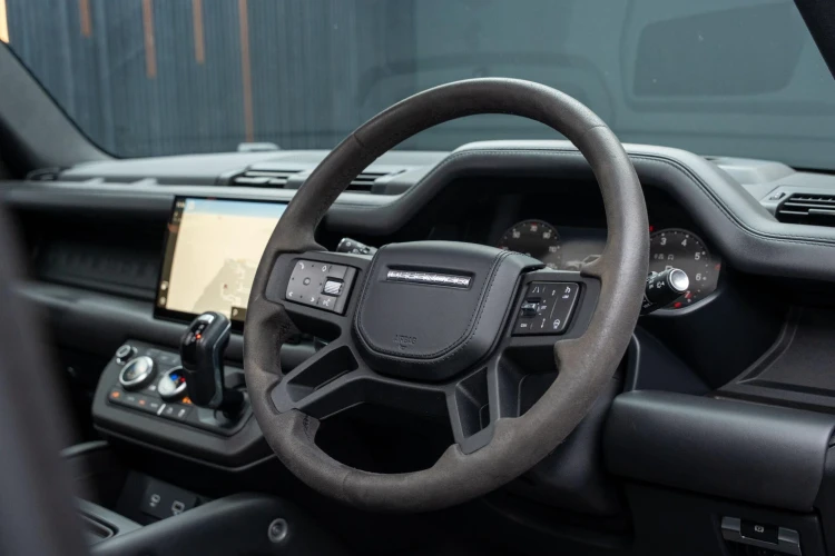 Vehicle Image 30