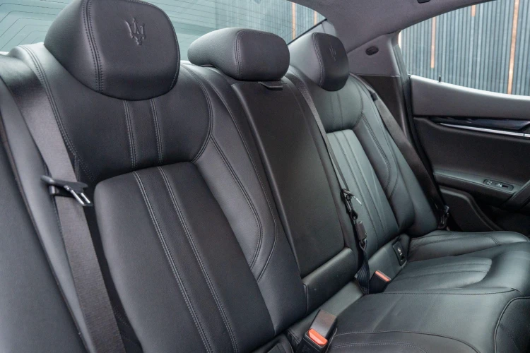 Vehicle Image 14