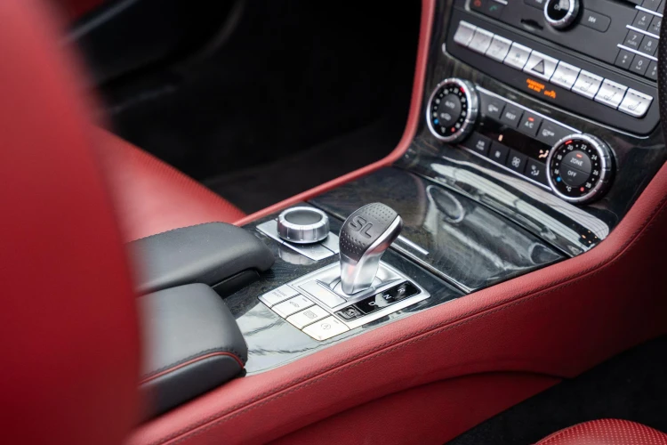 Vehicle Image 36