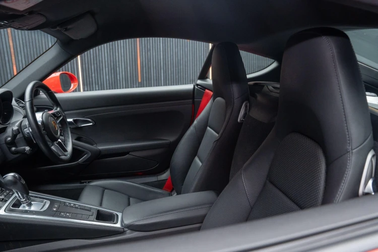 Vehicle Image 40