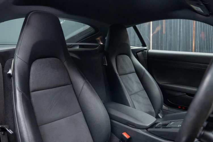 Vehicle Image 31
