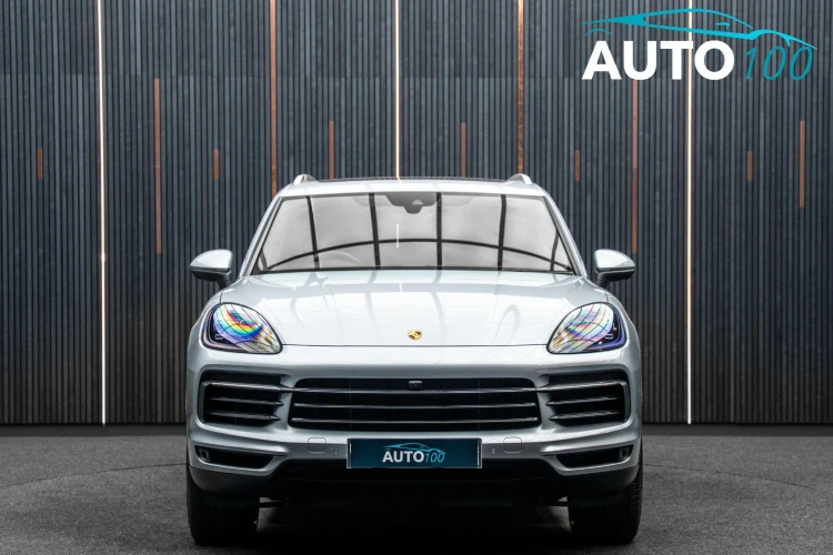 Vehicle Image 9