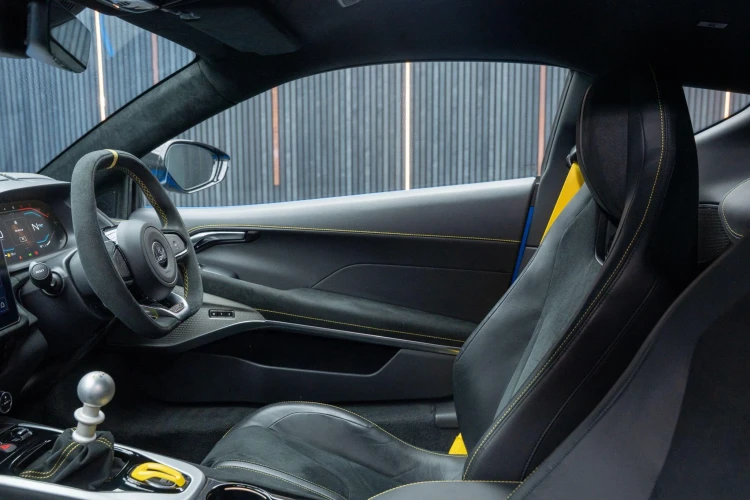 Vehicle Image 40