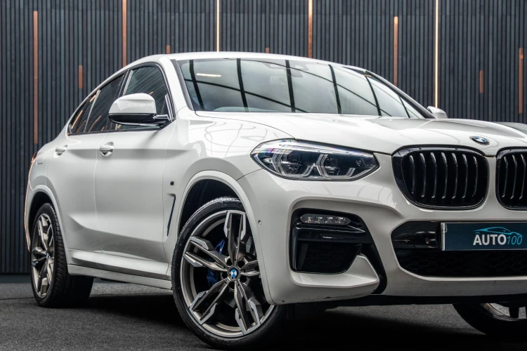 Vehicle Image 7