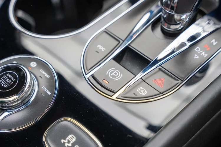 Vehicle Image 30