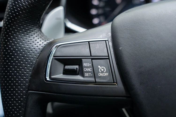 Vehicle Image 32