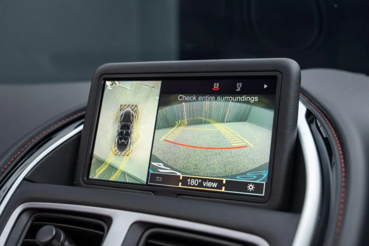 Vehicle Image 8