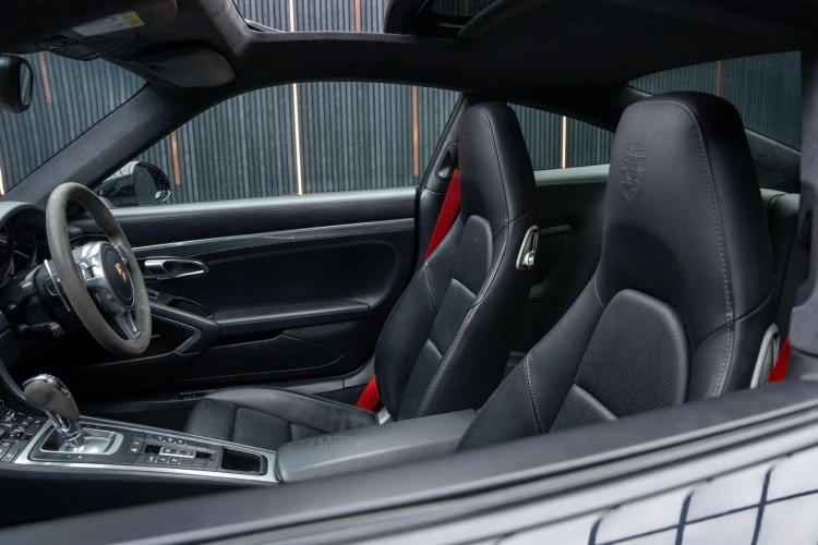 Vehicle Image 40