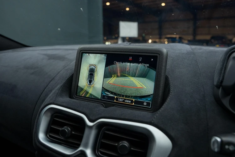 Vehicle Image 6