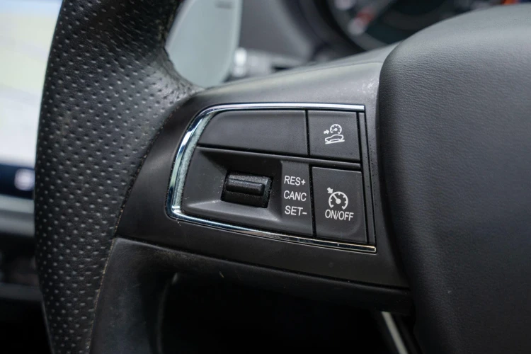 Vehicle Image 32