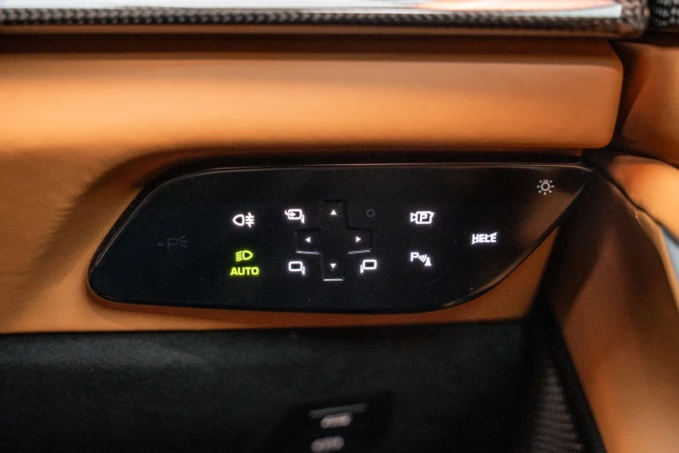 Vehicle Image 47