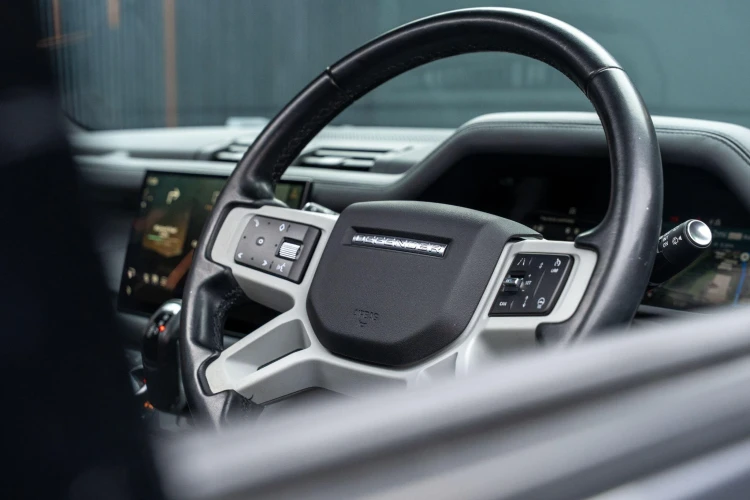 Vehicle Image 37