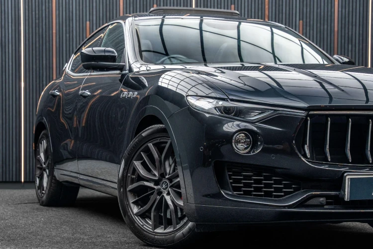 Vehicle Image 7