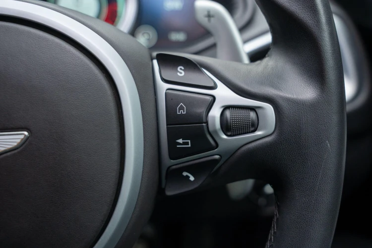 Vehicle Image 30
