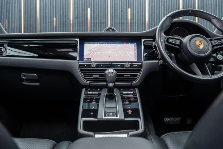 Vehicle Image 36
