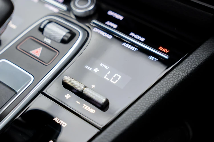 Vehicle Image 20