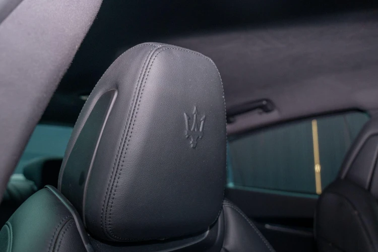 Vehicle Image 33