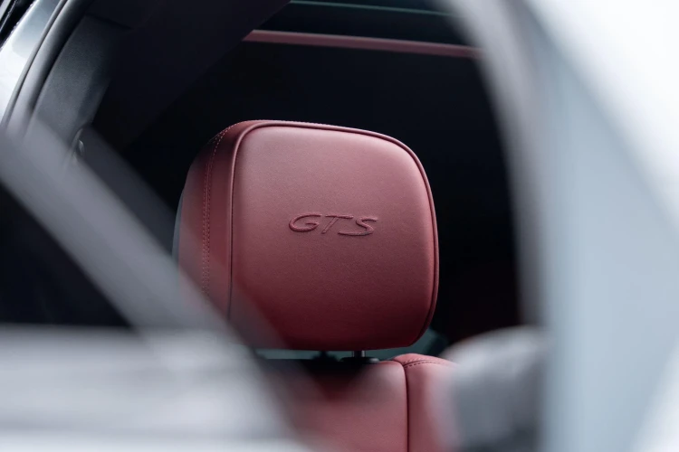 Vehicle Image 40