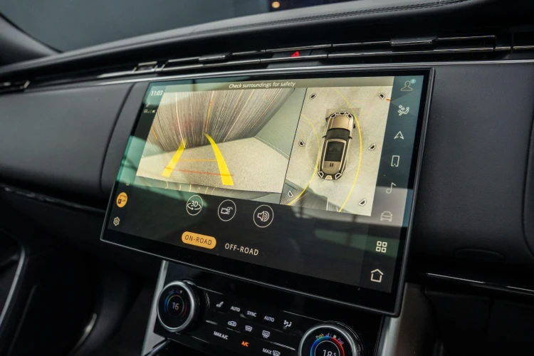 Vehicle Image 8
