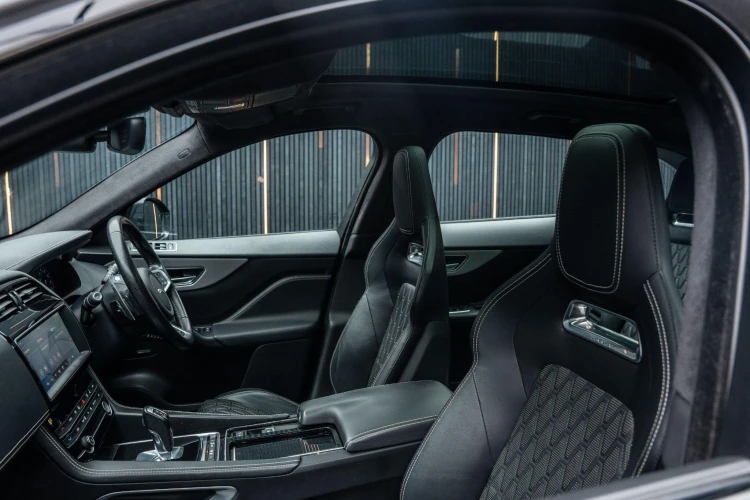 Vehicle Image 45
