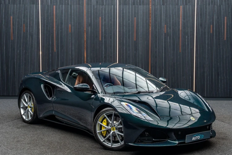 Vehicle Image 5