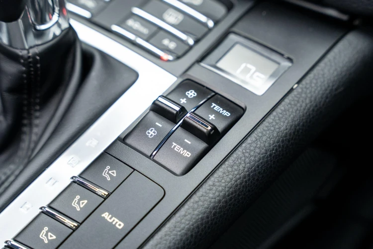 Vehicle Image 20