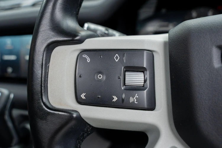 Vehicle Image 22