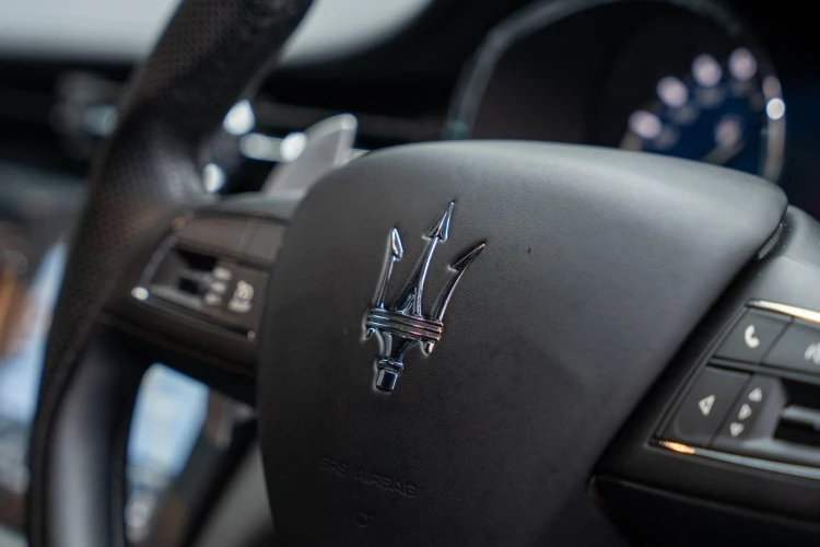 Vehicle Image 36