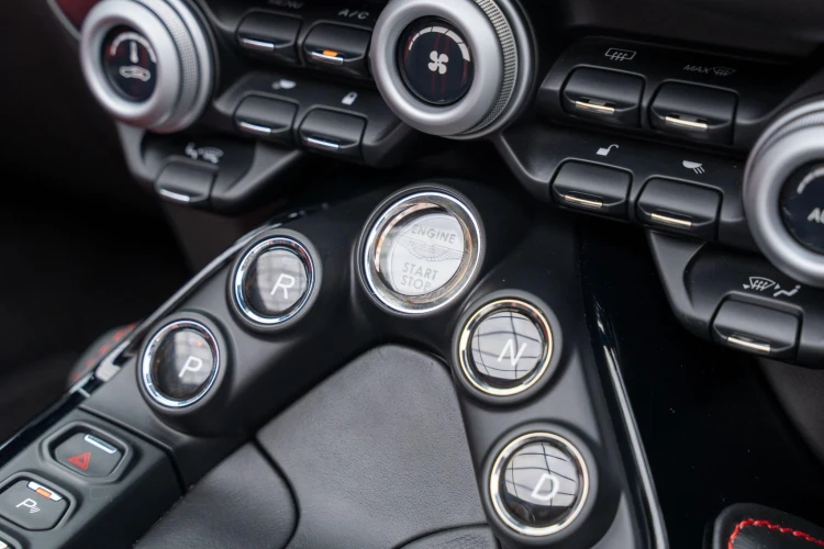 Vehicle Image 10