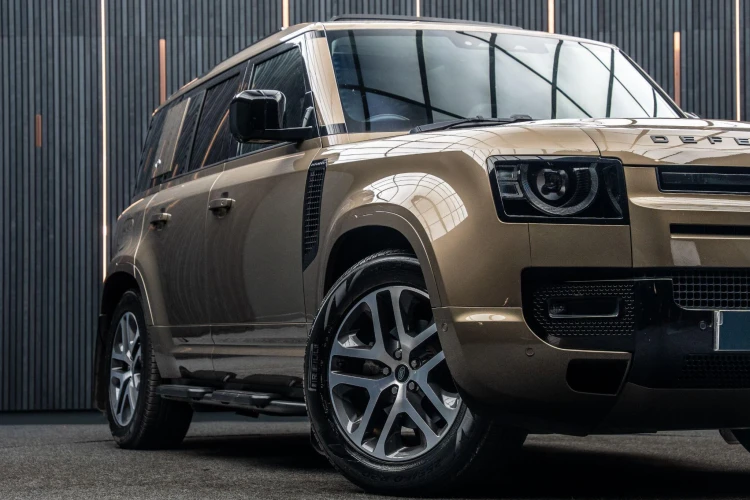 Vehicle Image 7