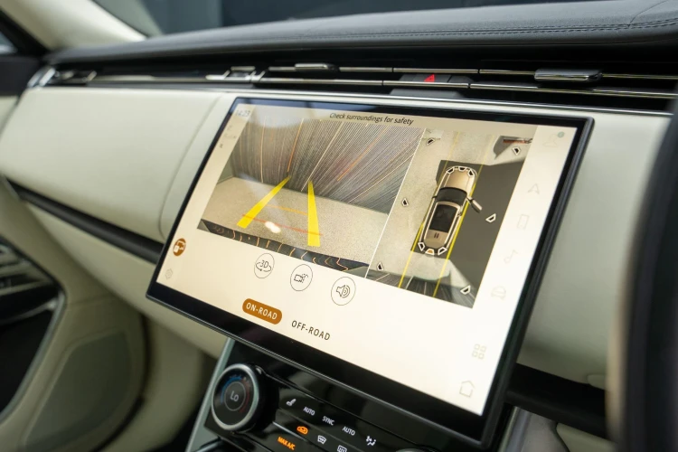 Vehicle Image 8