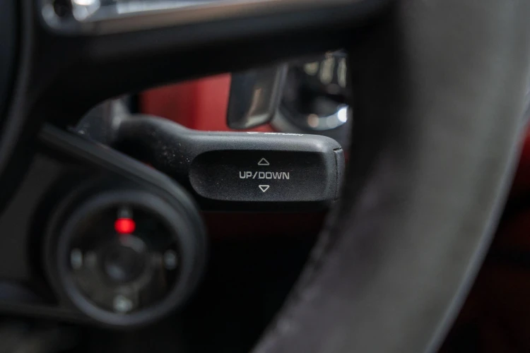 Vehicle Image 36