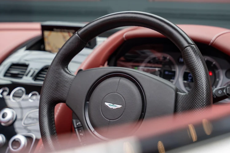 Vehicle Image 37