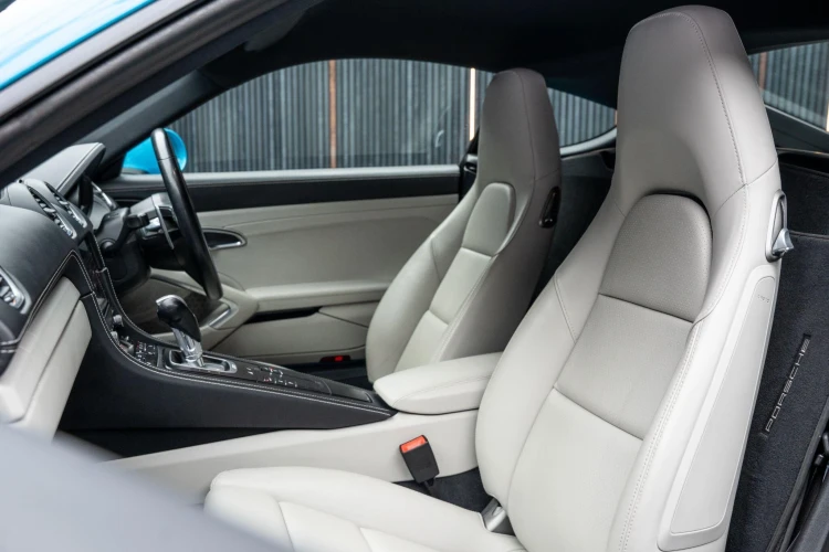 Vehicle Image 36