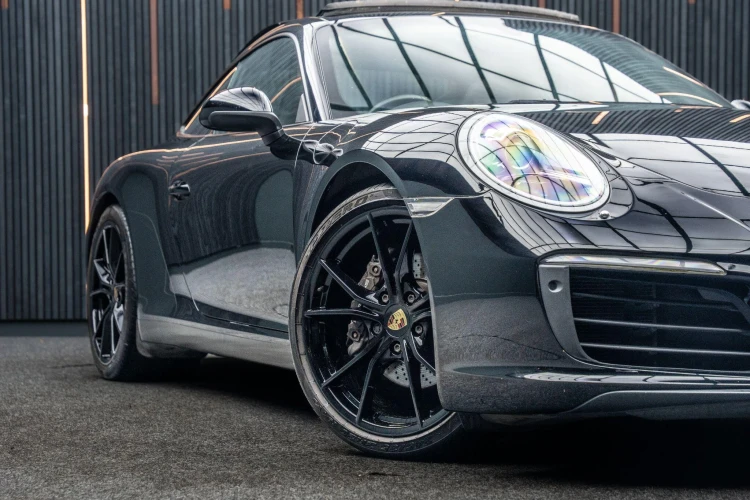 Vehicle Image 7