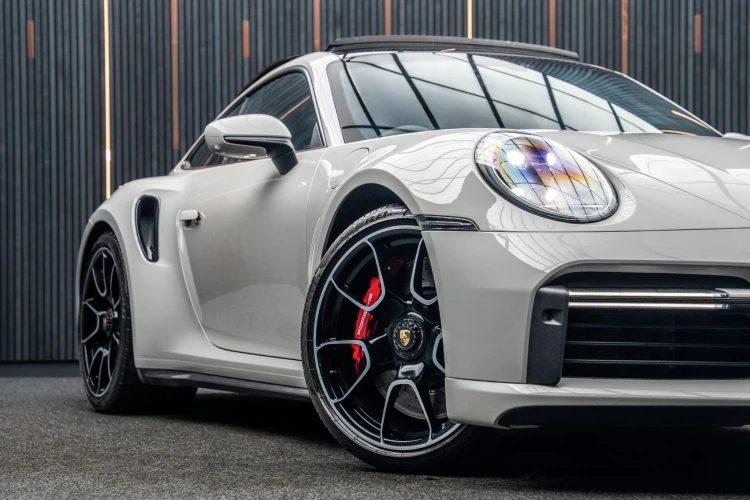 Vehicle Image 7