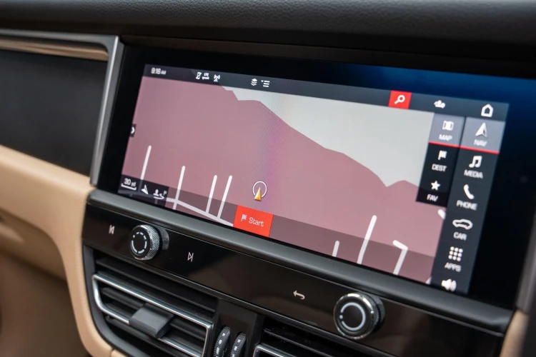 Vehicle Image 10