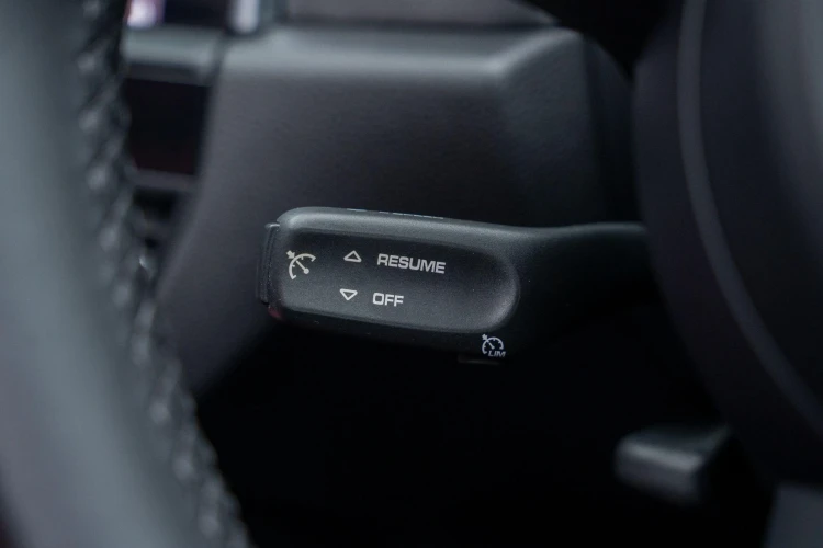 Vehicle Image 33