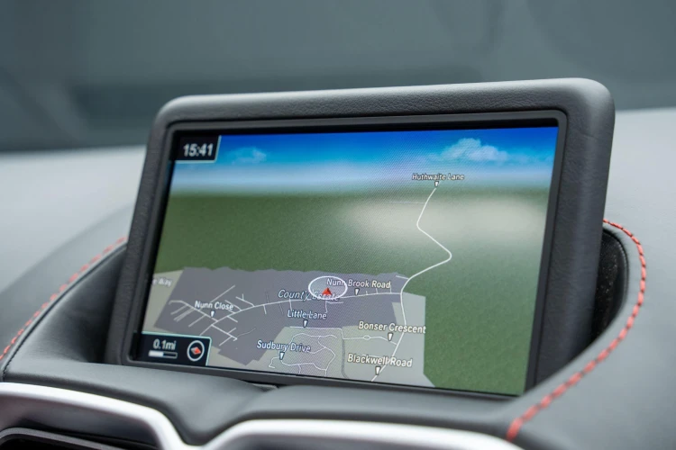 Vehicle Image 8