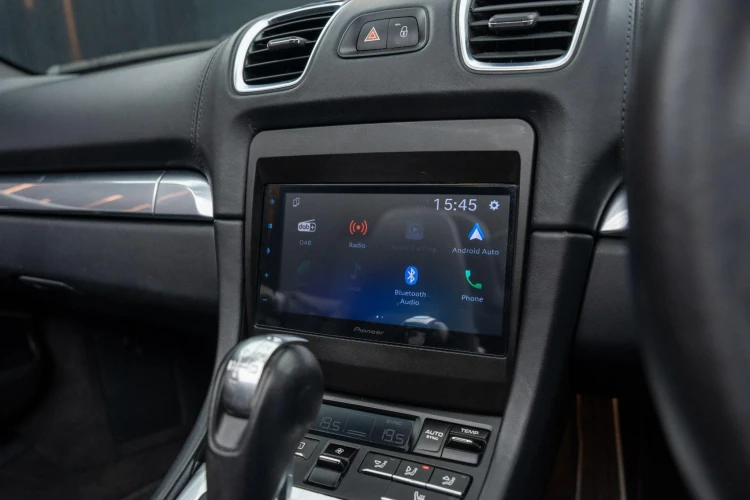 Vehicle Image 8
