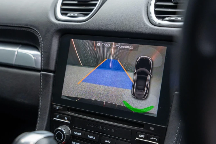 Vehicle Image 10