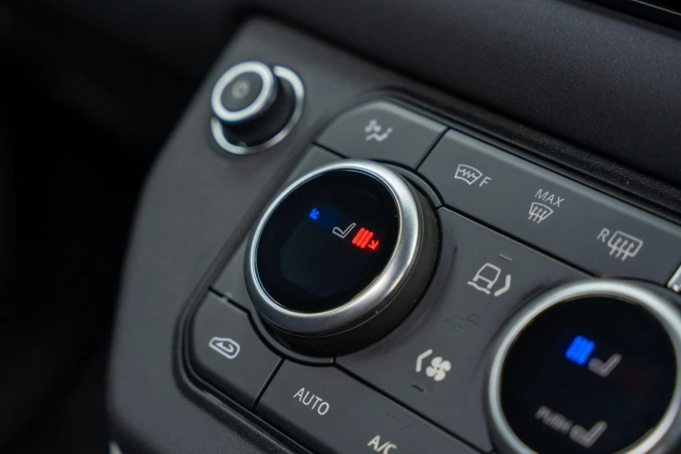 Vehicle Image 22