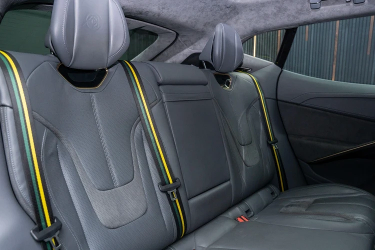 Vehicle Image 35